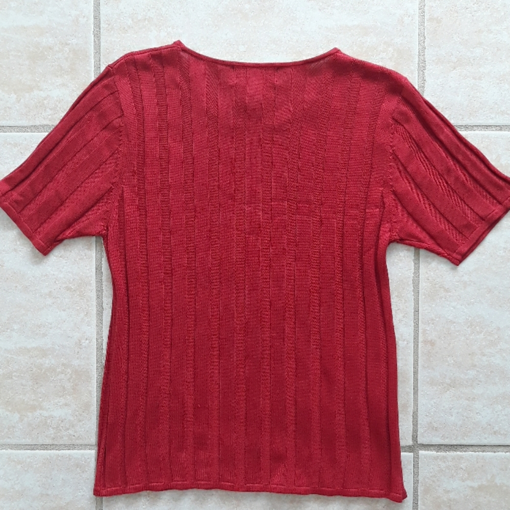 August Silk pretty top - Picture 2 of 7